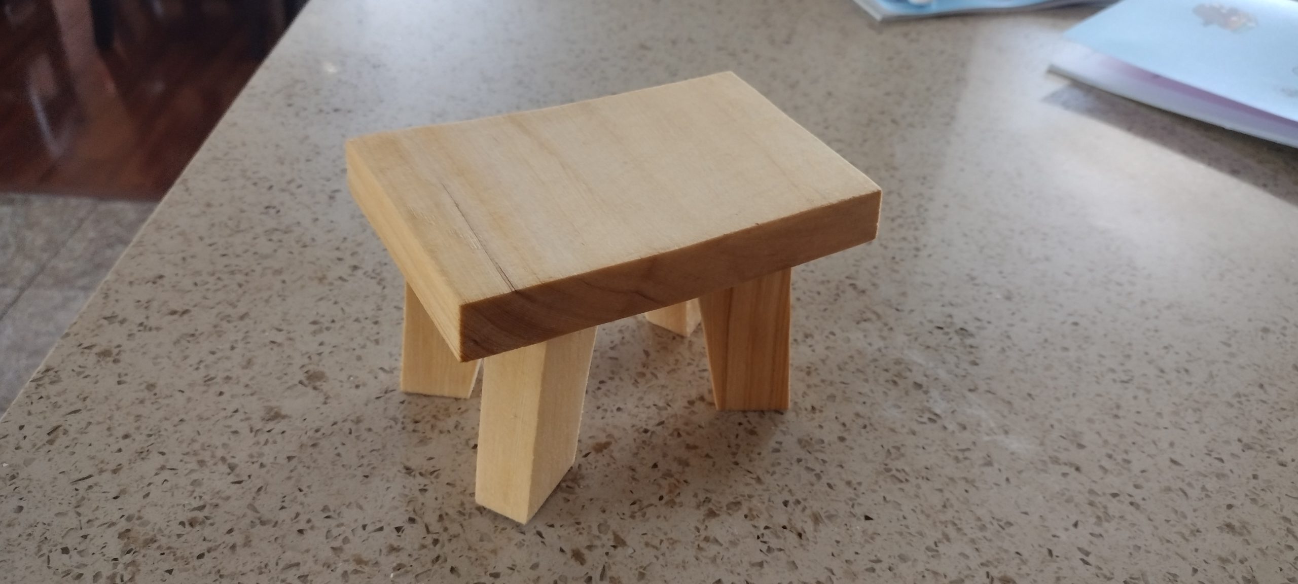 Minimalist Table – Prototype